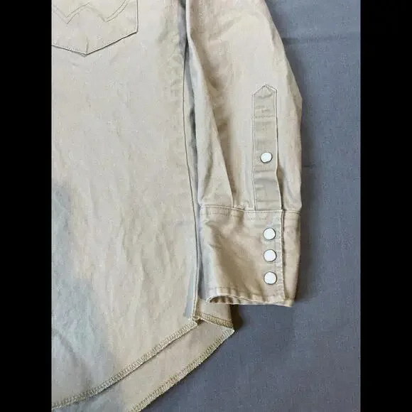 Wrangler Cream Casual Button Down Shirt with Western Style - Picture 4 of 6